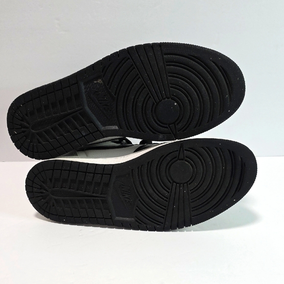 Women's Nike Air Jordan 1 High "Silver Toe" Sneakers CD0461-001 Size 7 - Picture 8 of 11